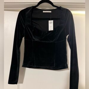Abercrombie and fitch sweetheart neckline velvet top